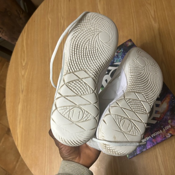 Puma lamelo ball 1 - size 11 us men’s white - Picture 5 of 8